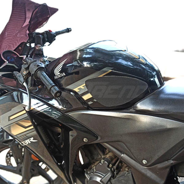 MOTOTRENDZ TRACTION PADS HONDA CBR250/150 - SIDES